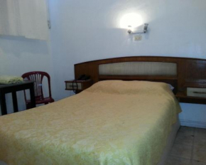  Hotel Isis  Буэнос-Айрес